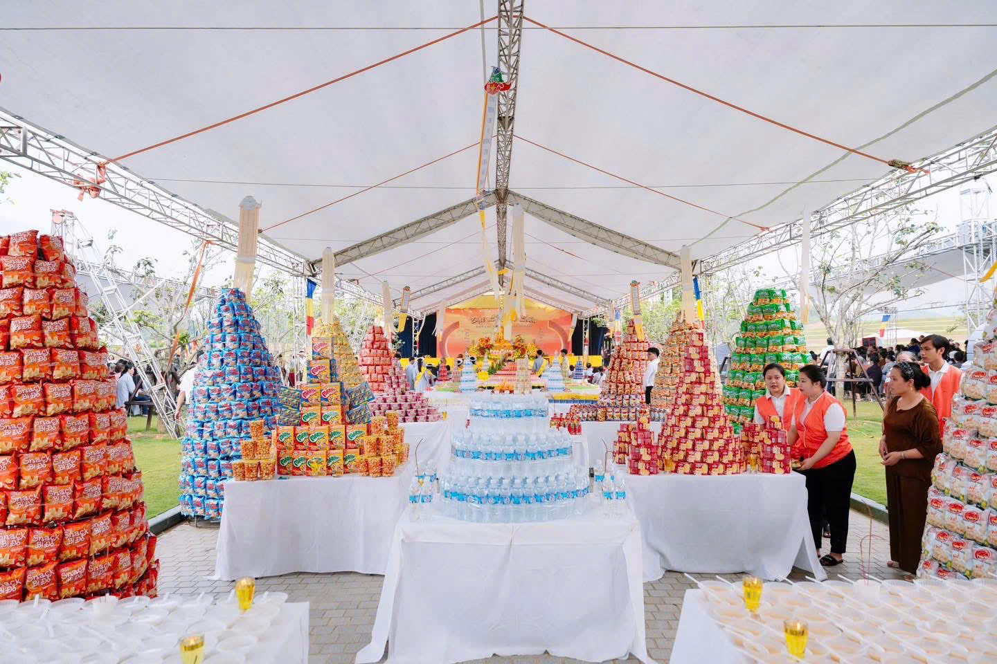 z6956467404437_0d4598a5a720c6fe46234d50878af49b