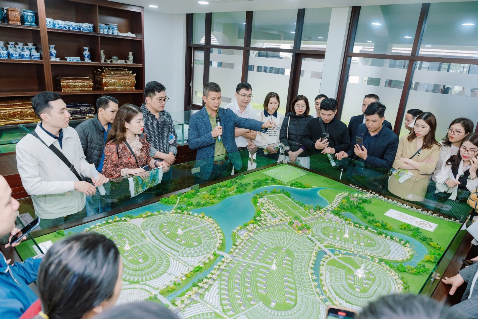 0b85e5a15329e277bb381